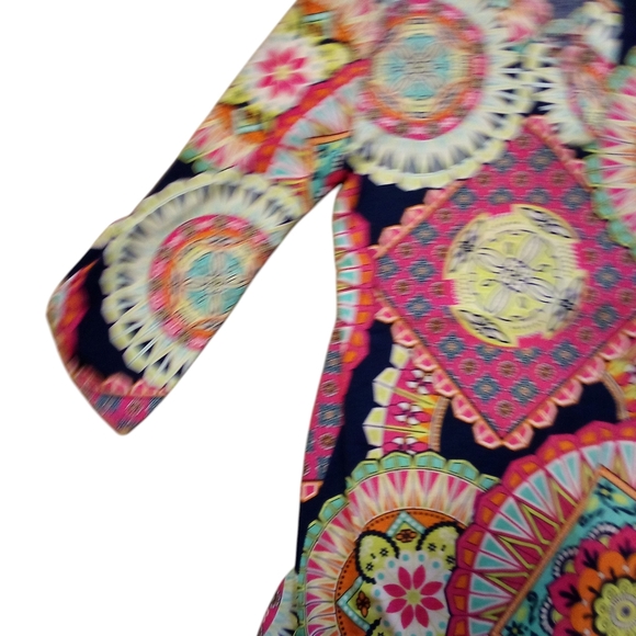 Honeyme - Multi Colored Tunic, 3/4 Sleeves W/Button, V-neck Size Small, Made USA - Picture 7 of 10